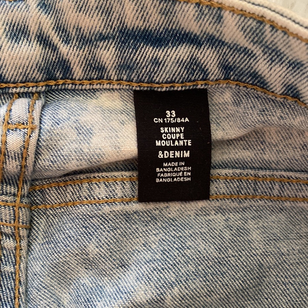 H&M Distressed Skinny Jeans - Picture 5 of 8